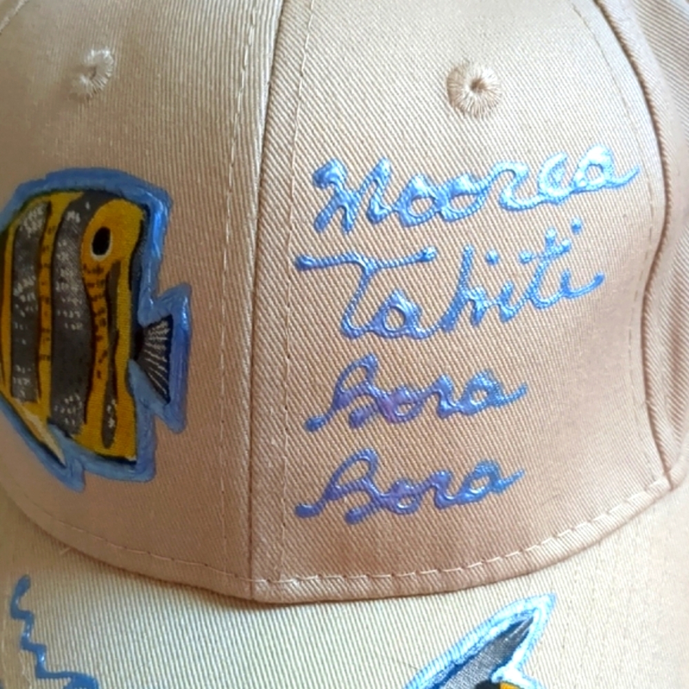 Polynesia Cap with Fish Design - Picture 2 of 3